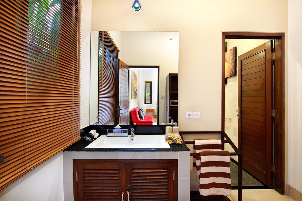 De Liza Villa Seminyak Beachside By Bali Asia Villa 外观 照片