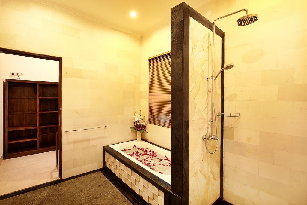 De Liza Villa Seminyak Beachside By Bali Asia Villa 外观 照片