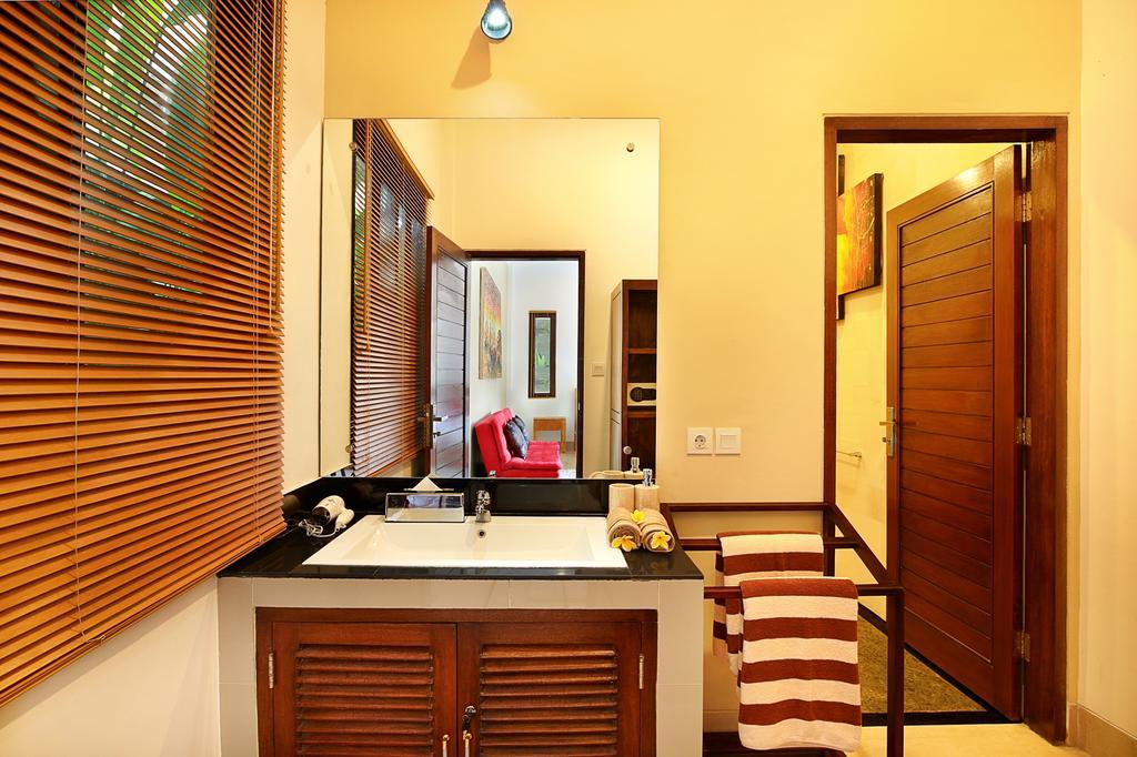De Liza Villa Seminyak Beachside By Bali Asia Villa 外观 照片
